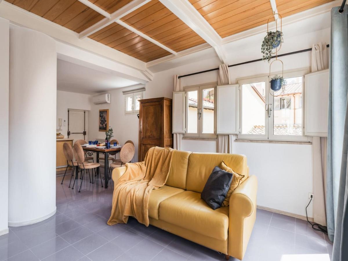 The Best Rent - Two-Bedroom Apartment With Terrace Near Trevi Fountain Рим Экстерьер фото