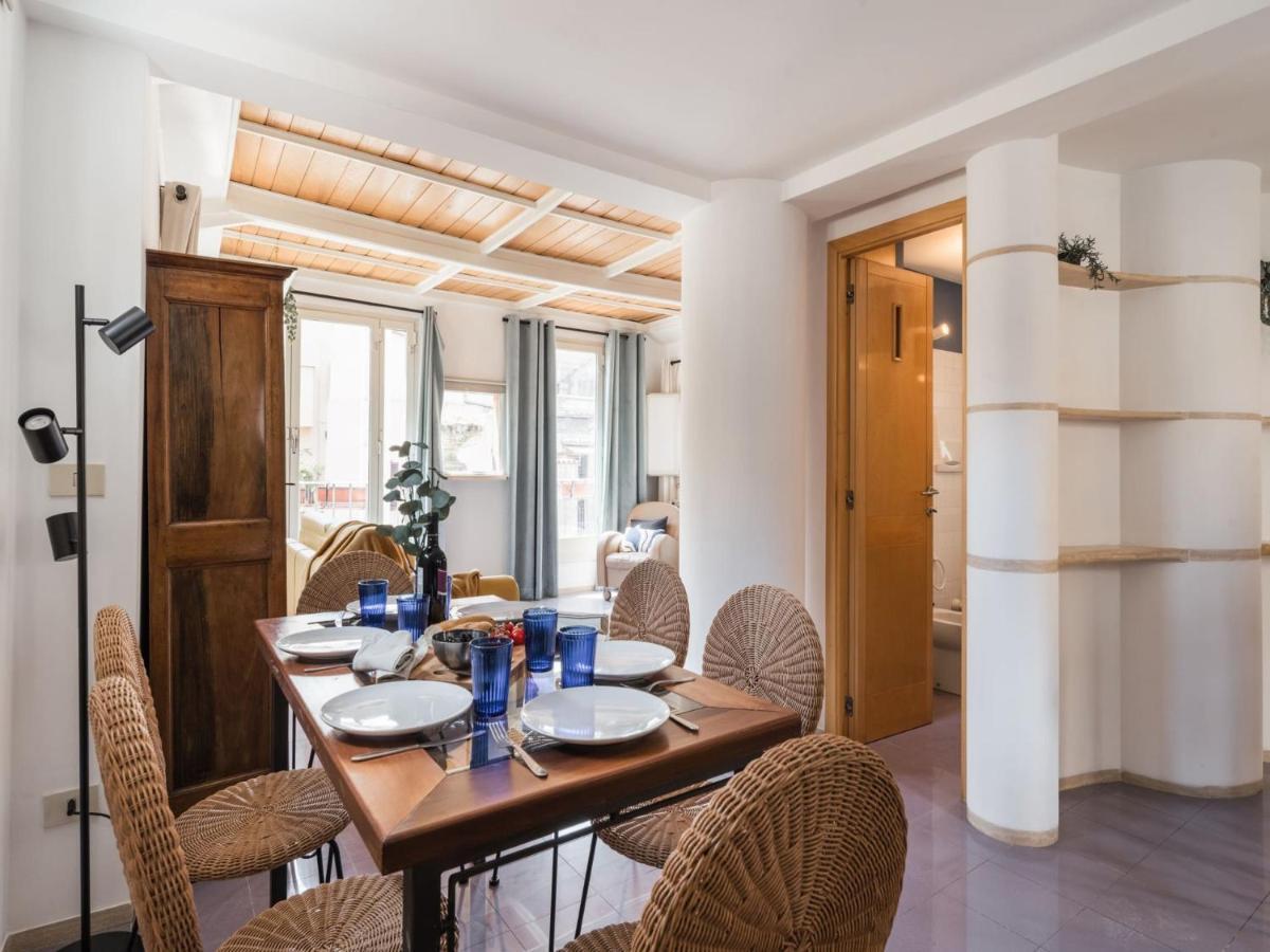 The Best Rent - Two-Bedroom Apartment With Terrace Near Trevi Fountain Рим Экстерьер фото