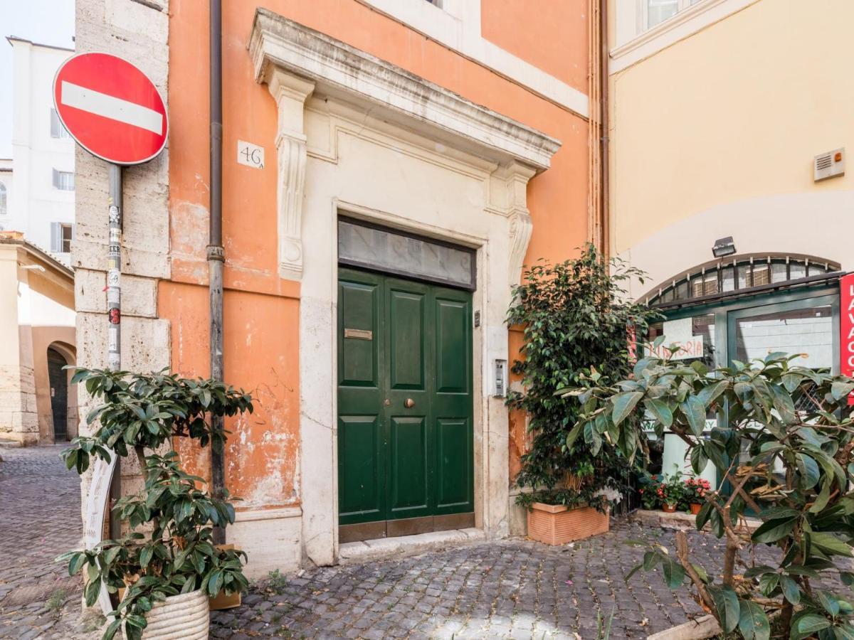 The Best Rent - Two-Bedroom Apartment With Terrace Near Trevi Fountain Рим Экстерьер фото